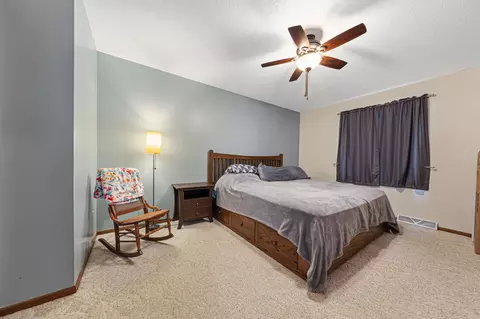 Bedroom - 307 8th Ave SE, Mapleton, MN 56065 photo 1 of 8