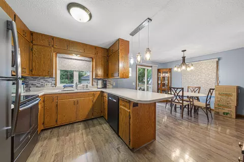 Kitchen - 307 8th Ave SE, Mapleton, MN 56065 photo 4 of 6