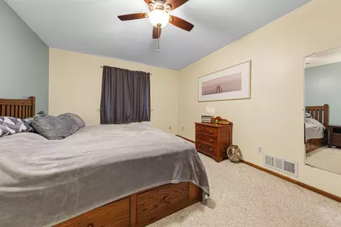 Bedroom - 307 8th Ave SE, Mapleton, MN 56065 photo 2 of 8