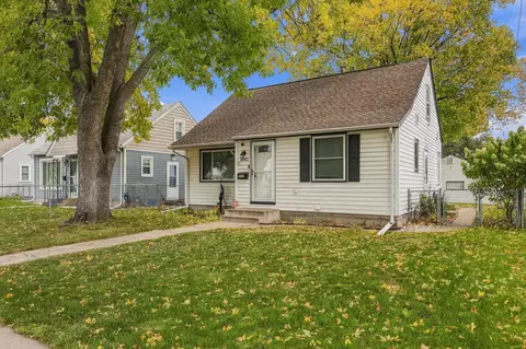 5242 Irving Ave N, Minneapolis, MN 55430
