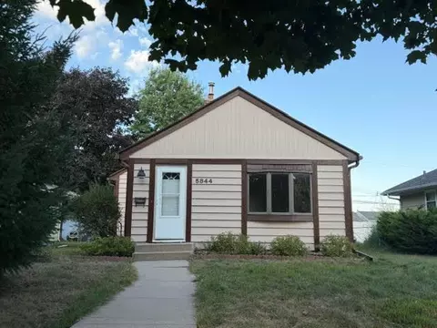 5844 43rd Ave S, Minneapolis, MN 55417