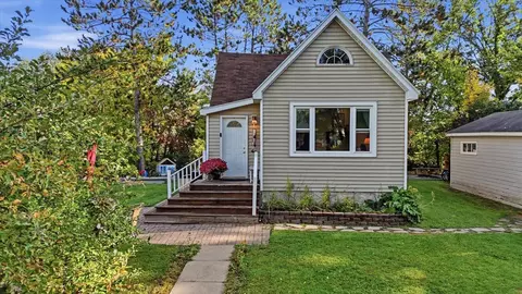 106 Hartley St, Coleraine, MN 55722