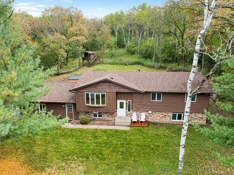 473 Country View Rd, Hudson, WI 54016