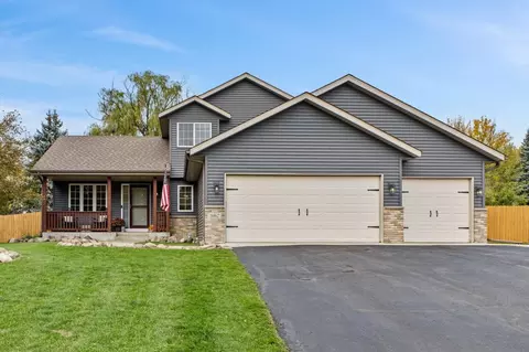 11462 53rd St NE, Albertville, MN 55301