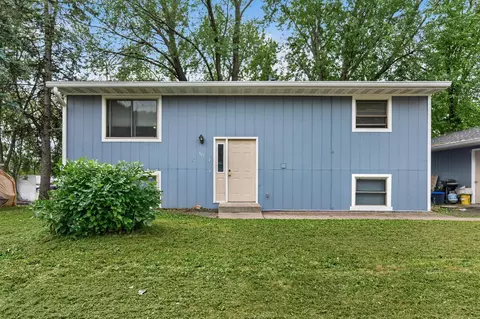 302 W Maple St, Roberts, WI 54023