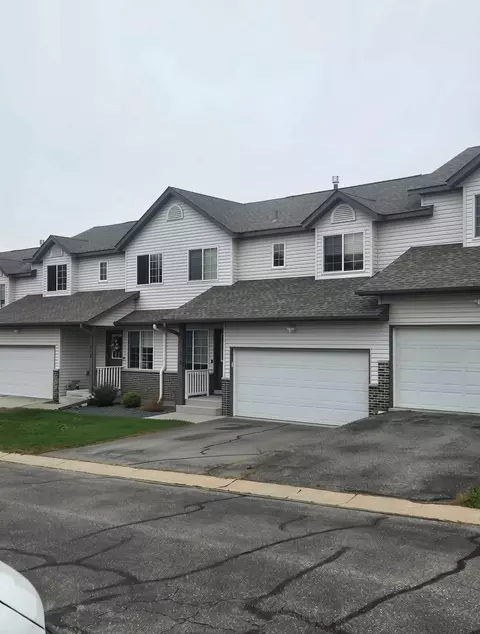 726 Morgan Ct SW, Pine Island, MN 55963