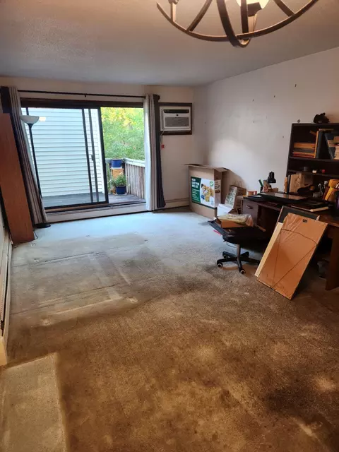 7412 72nd Ln N #318, Brooklyn Park, MN 55428
