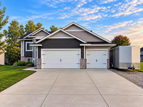 2161 Maple St SW, Howard Lake, MN 55349