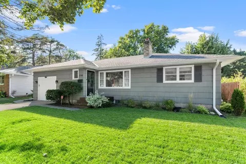 238 Althea Ln, Hopkins, MN 55343