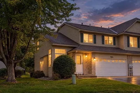 9876 Hamlet Ln S, Cottage Grove, MN 55016