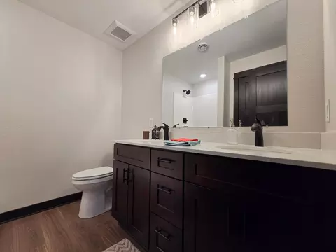 Bath - 1088 Cullen St, Saint Peter, MN 56082 photo 3 of 5
