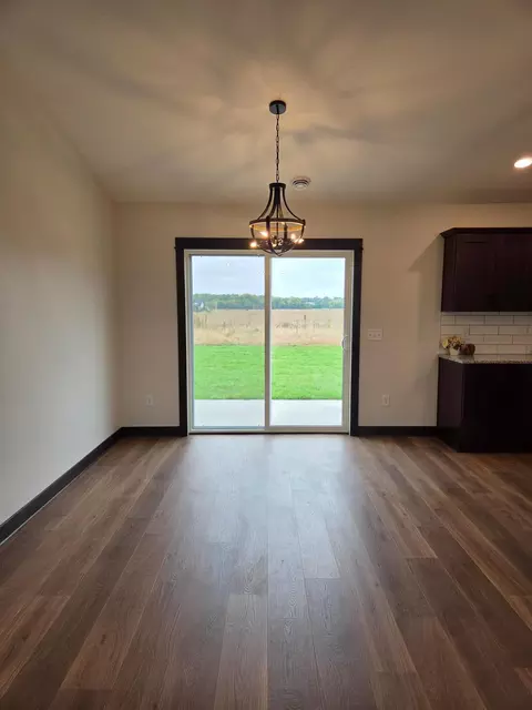 Dining - 1088 Cullen St, Saint Peter, MN 56082 photo 1 of 1
