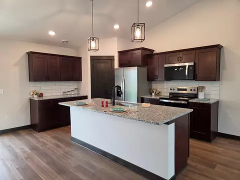 Kitchen - 1088 Cullen St, Saint Peter, MN 56082 photo 1 of 6