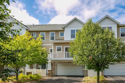 2686 New Century Pl E, Maplewood, MN 55119