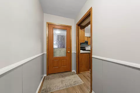 Entry Way - 120 Brand Ave, Faribault, MN 55021 photo 1 of 1