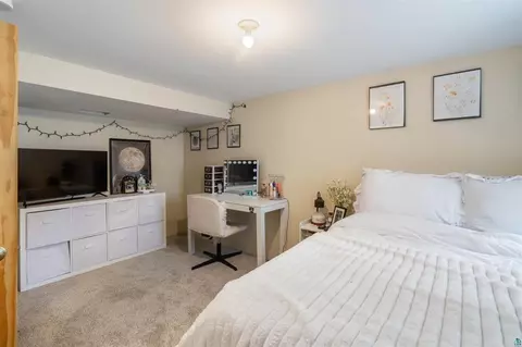 Bedroom - 203 S 18th Ave E, Duluth, MN 55812 photo 6 of 7