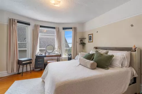 Bedroom - 203 S 18th Ave E, Duluth, MN 55812 photo 1 of 7