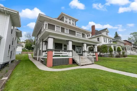 1415 E 4th St, Duluth, MN 55805