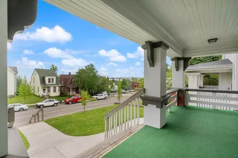 Exterior - 1415 E 4th St, Duluth, MN 55805 photo 4 of 5