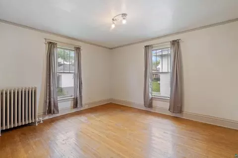 Bedroom - 1415 E 4th St, Duluth, MN 55805 photo 1 of 6