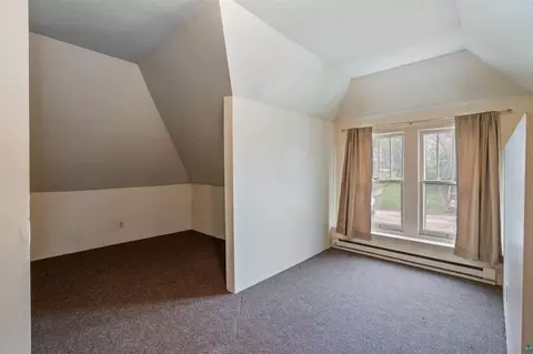 Bedroom - 1415 E 4th St, Duluth, MN 55805 photo 6 of 6