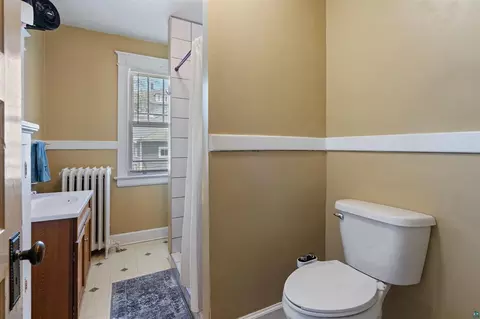 Bath - 1415 E 4th St, Duluth, MN 55805 photo 1 of 3