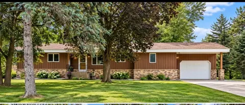 8940 Xylite St NE, Blaine, MN 55449
