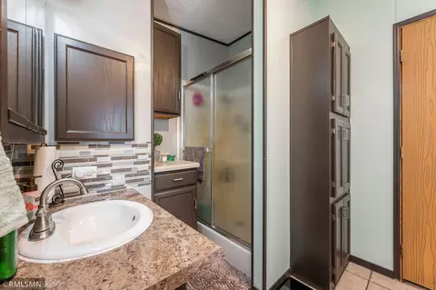 Bath - 13462 620th A Ave, Mapleton, MN 56065 photo 1 of 3