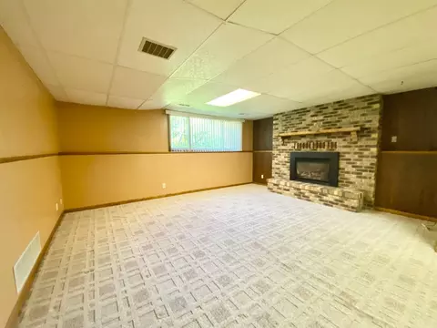 Living - 1760 48th Ave NE, Willmar, MN 56201 photo 2 of 2