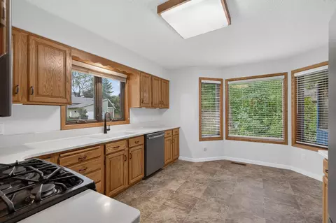 Kitchen - 4867 Richard Ln, Eagan, MN 55122 photo 2 of 3