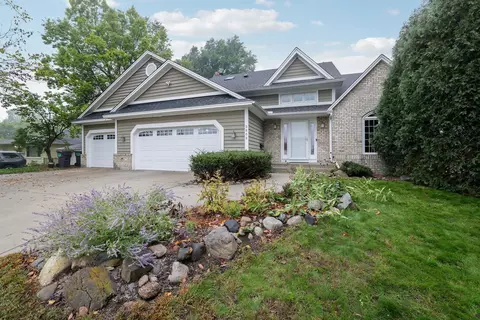 3508 Silver Lake Rd NE, Saint Anthony, MN 55418