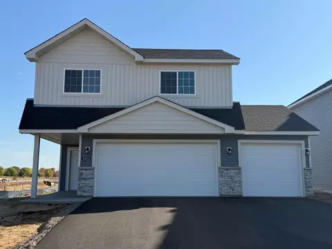 1922 Pierce St S, Cambridge, MN 55008