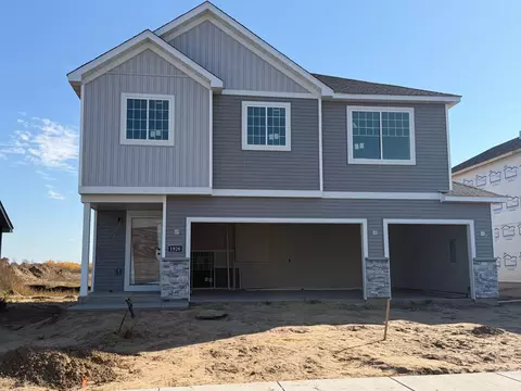 1926 Pierce St S, Cambridge, MN 55008