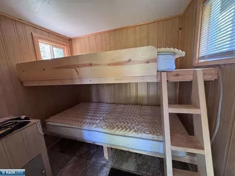 Bedroom - 2964 Chaps Rd #2964, Cook, MN 55723 photo 2 of 3