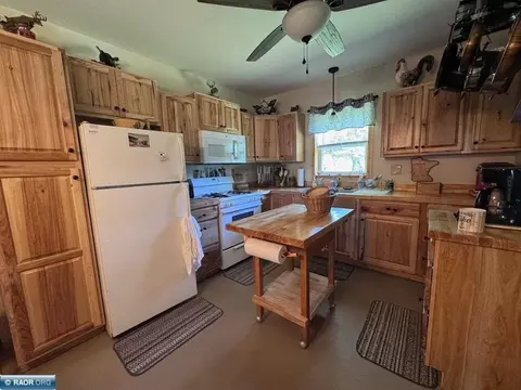 Kitchen - 2964 Chaps Rd #2964, Cook, MN 55723 photo 1 of 2