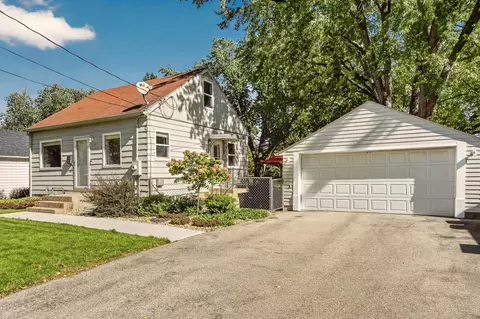 1112 5th Ave NW, Rochester, MN 55901