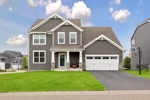 9135 Lighthouse Ln, Woodbury, MN 55129