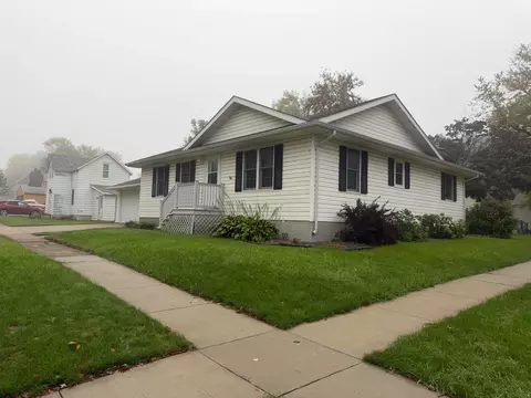 113 W 6th St, Adrian, MN 56110