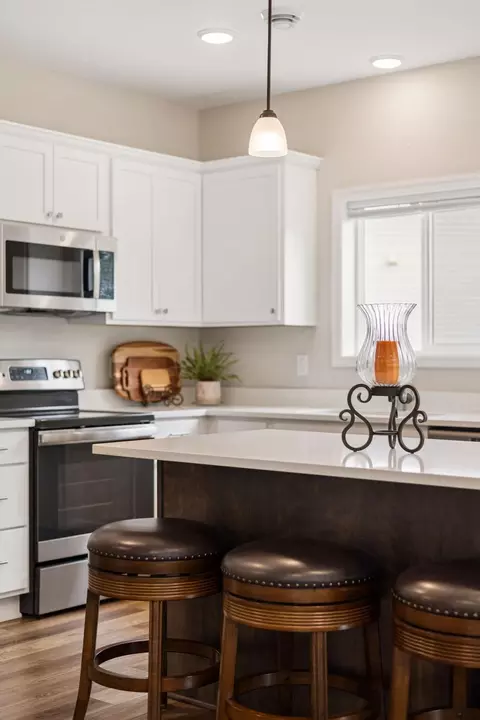 Kitchen - 331 Riverview Cir, Hanover, MN 55341 photo 3 of 8