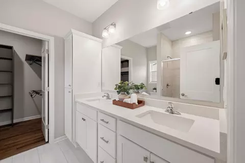Bath - 331 Riverview Cir, Hanover, MN 55341 photo 1 of 5
