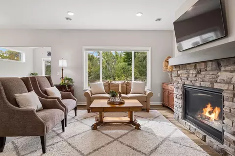 Living - 331 Riverview Cir, Hanover, MN 55341 photo 2 of 5