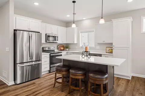Kitchen - 331 Riverview Cir, Hanover, MN 55341 photo 2 of 8