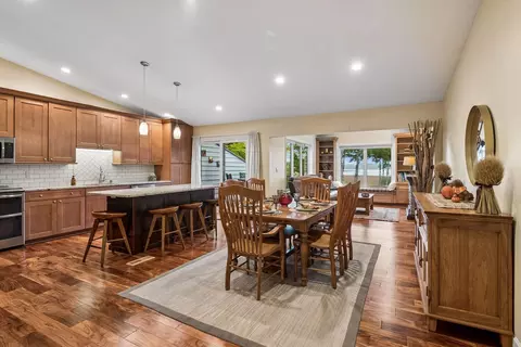 459 W Eagle Lake Dr, Maple Grove, MN 55369