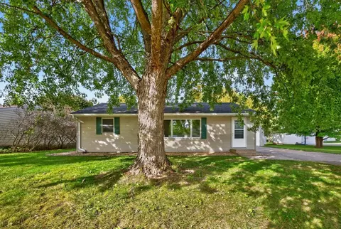 2310 10th Ave SW, Austin, MN 55912