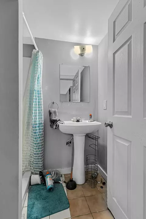 Bath - 511 6th Ave S, Saint Cloud, MN 56301 photo 2 of 2