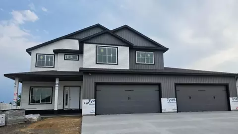2510 N Pond Dr E, West Fargo, ND 58078