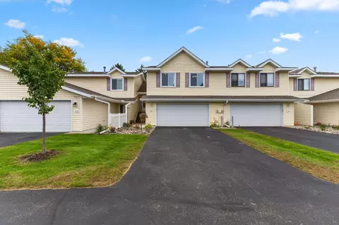 404 Pleasure Creek Dr, Blaine, MN 55434