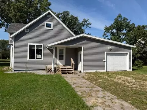 118 4th St S, Greenbush, MN 56726