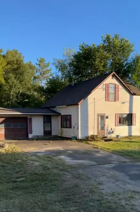 766 Us Highway 63, Clayton, WI 54004