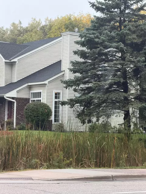 4385 Merrimac Ln N #1, Plymouth, MN 55446